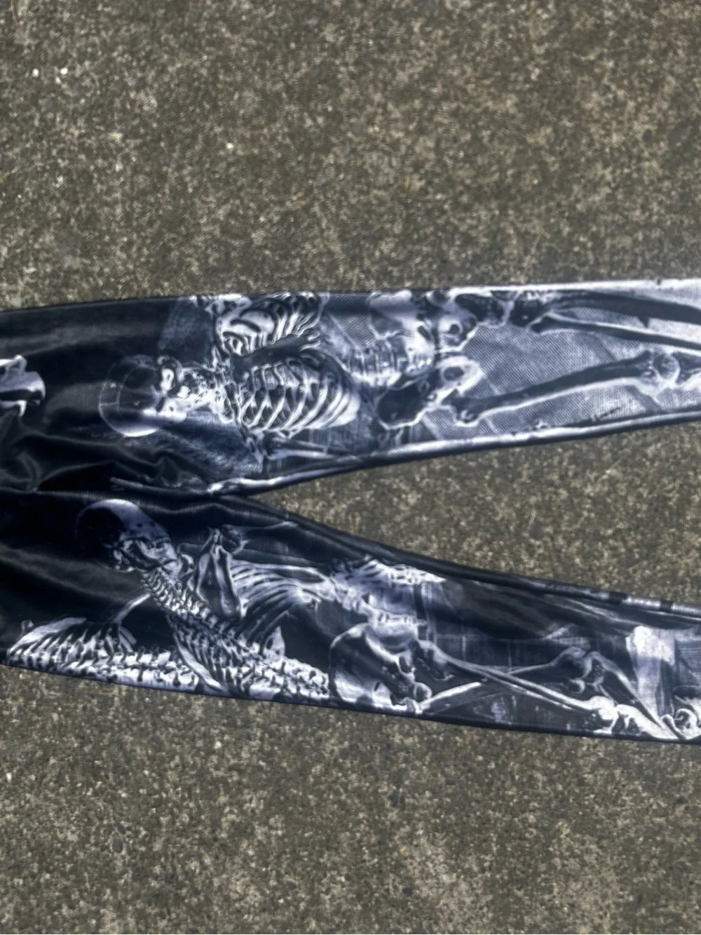 Blackmilk Skull Leggings Tights - Picture 2 of 9
